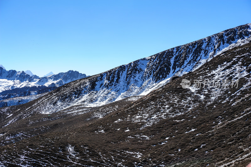 川西高原雪山