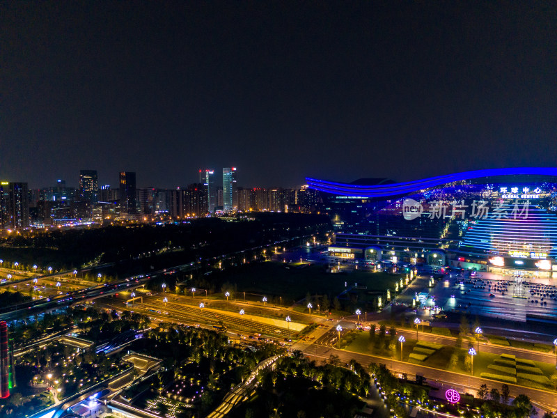 成都环球中心周边建筑夜景航拍图