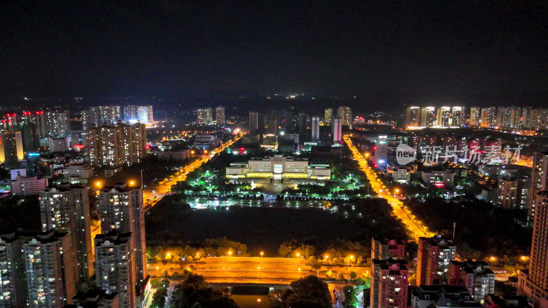 广西来宾市政府夜景航拍图