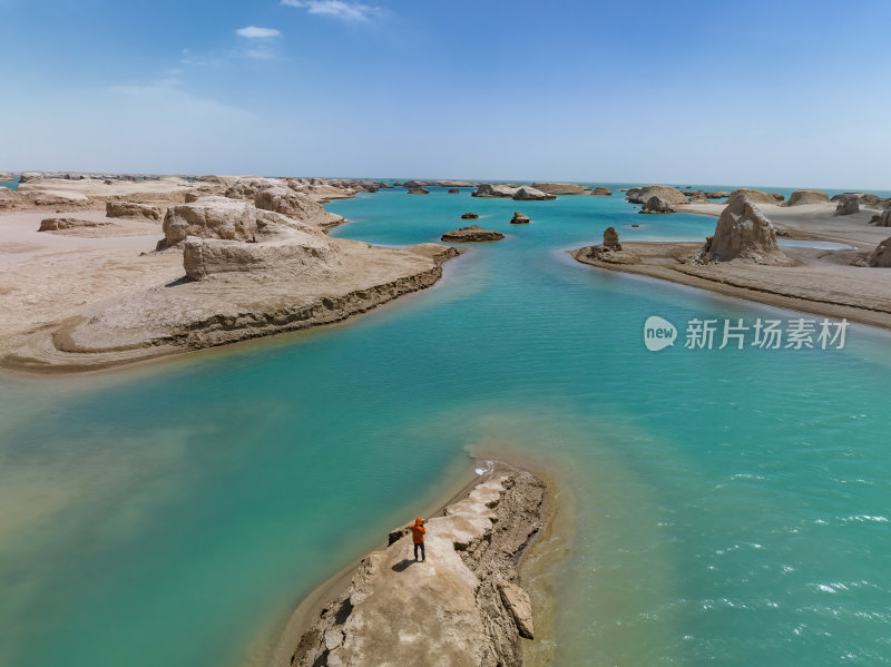 青海海西州乌素特水上雅丹奇异地貌高空航拍