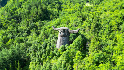 航拍湖北神农架神农坛5A景区