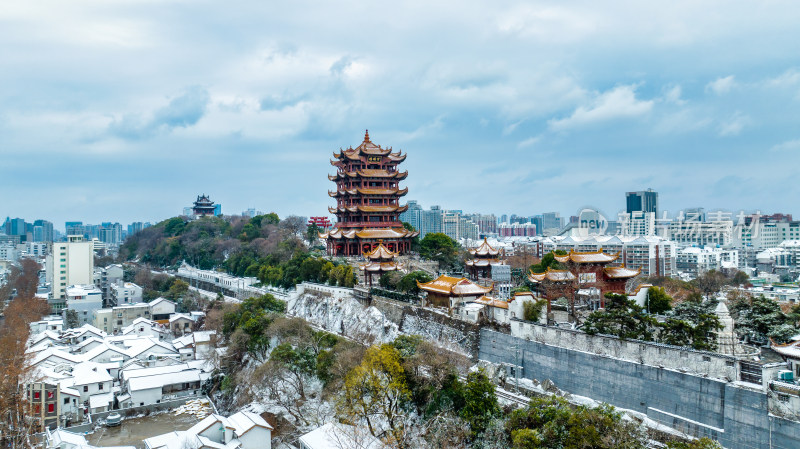 中国武汉城市名片地标建筑黄鹤楼小雪