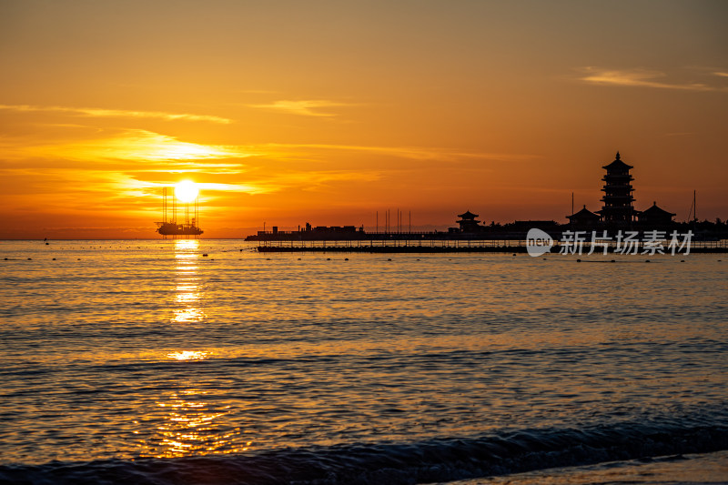 山东烟台蓬莱阁八仙过海景区海上日出景观