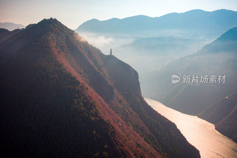 重庆巫山文峰红叶