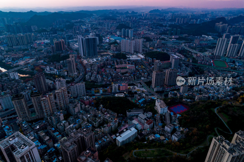贵州贵阳城市清晨风光航拍图