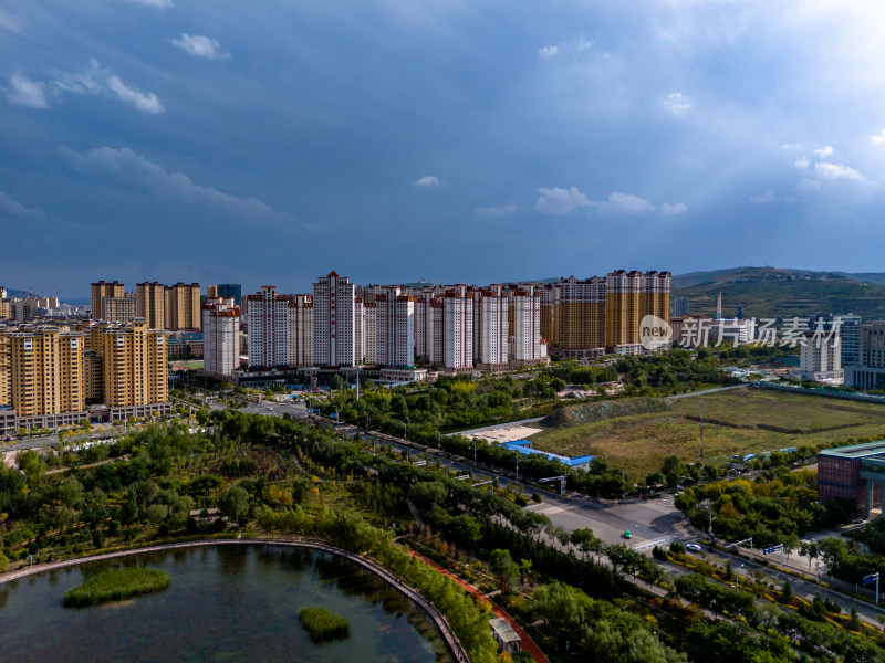 甘肃城市建筑航拍图