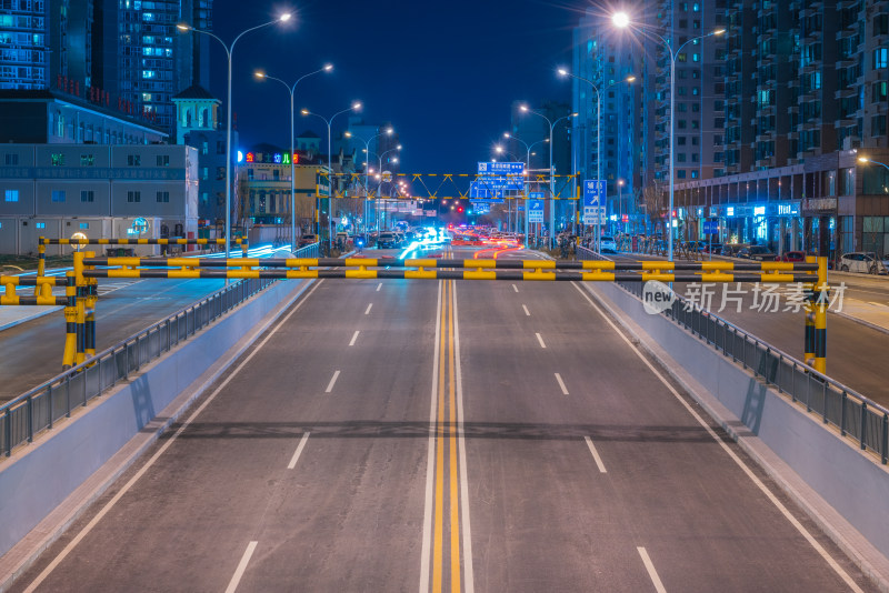 城市道路主干道夜景灯光星芒