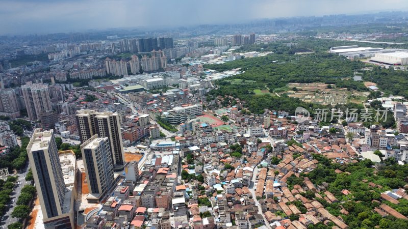 航拍广东省东莞市常平镇城市风光