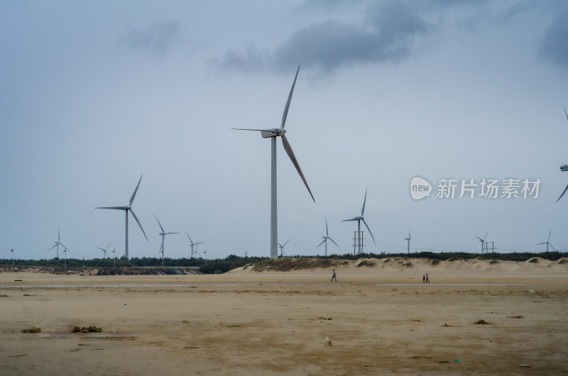 中国福建平潭岛的清洁能源风力发电机