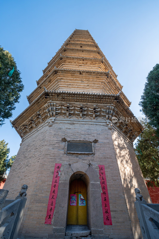 山西省佛教圣地景观万固寺历史文物