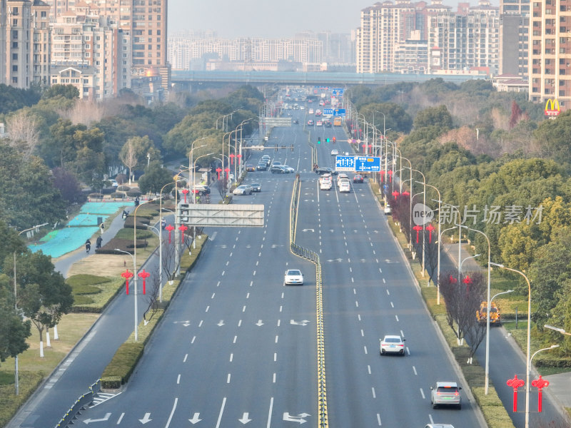 城市里的新春氛围