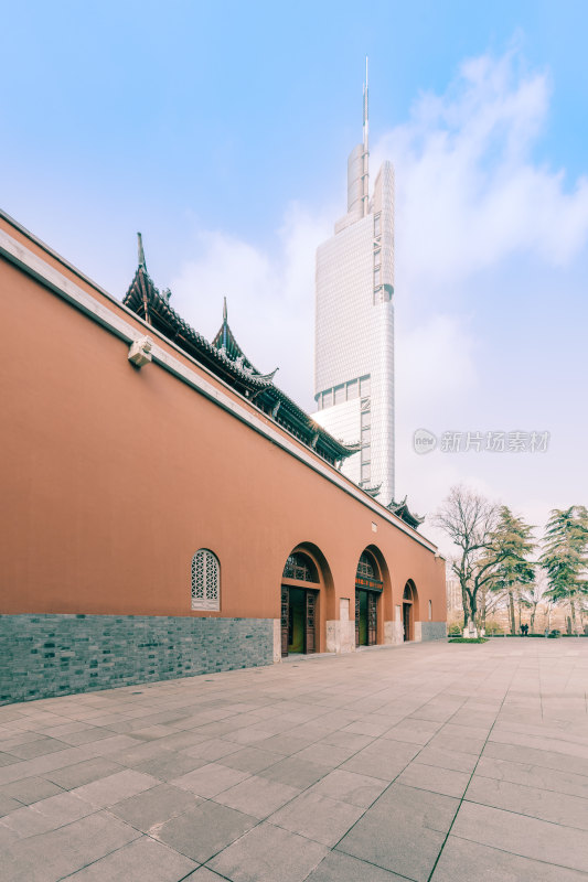 南京鼓楼公园与紫峰大厦