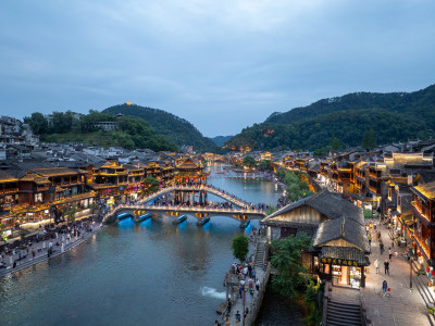 湖南湘西凤凰古城夜景