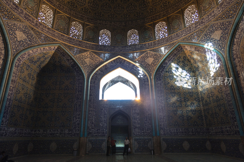 伊朗伊斯法罕谢赫洛特芙拉清真寺