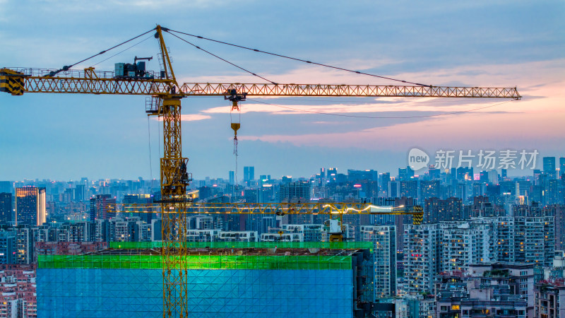 成都金融城建筑工地朝霞