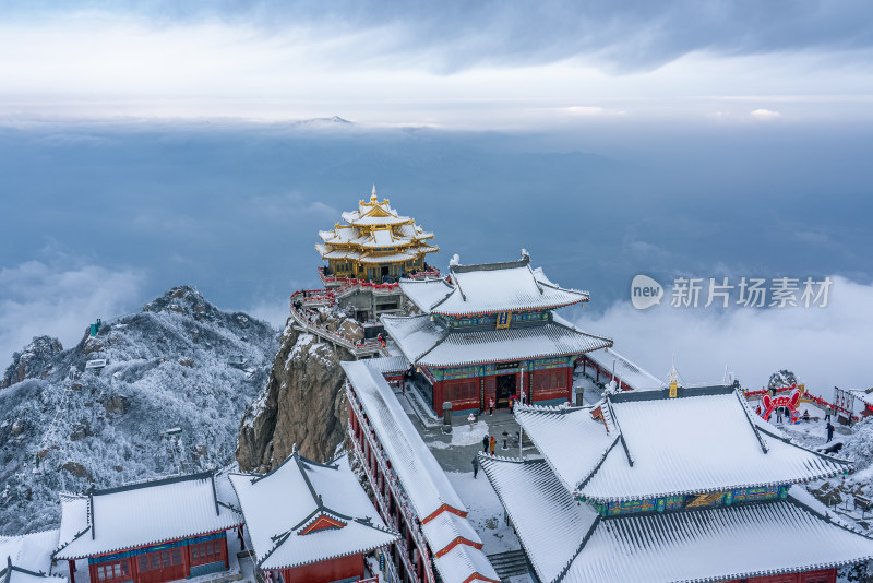 洛阳老君山金顶雪后云海航拍