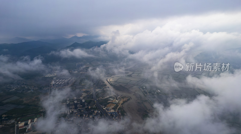 松江北岐海上农田滩涂日出云海自然风光