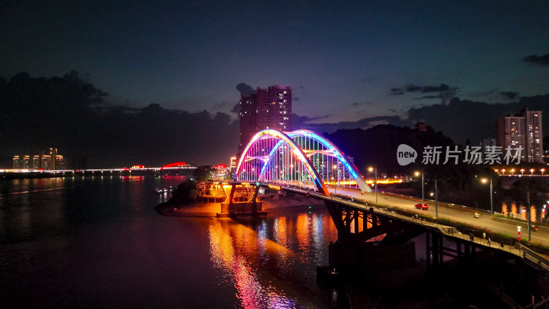 梧州鸳江大桥夜景航拍图