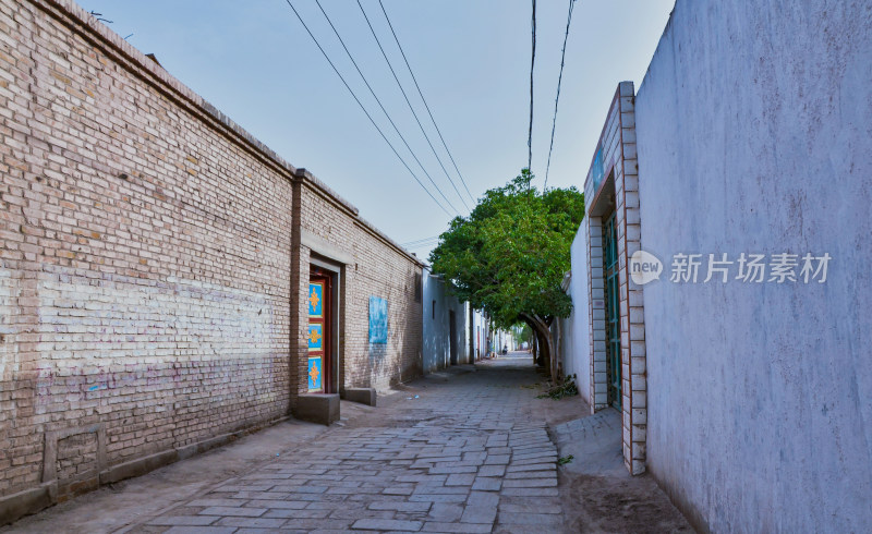 新疆阿克苏库车县乡村街道传统民居
