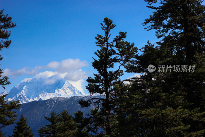 西藏林芝地区G318川藏公路沿途高原风光