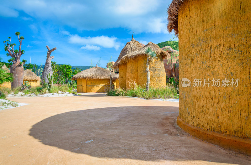 越南芽庄珍珠岛非洲土著部落茅草屋建筑