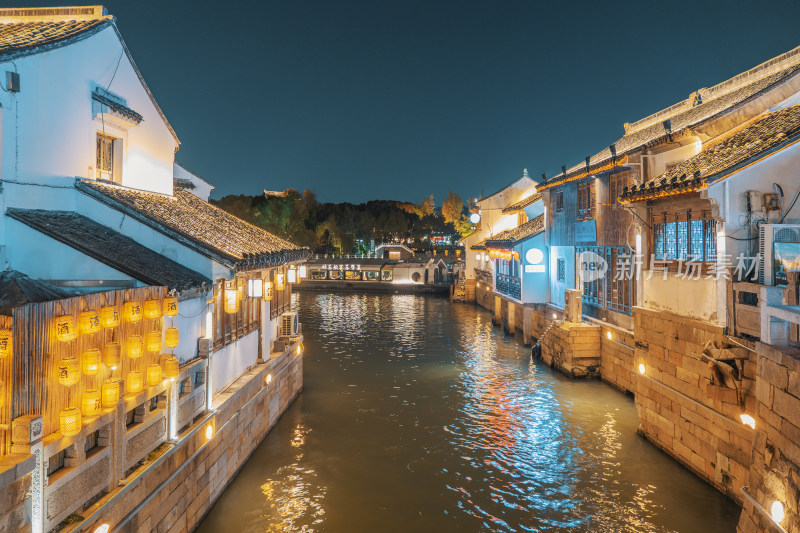 苏州七里山塘历史文化街区夜景