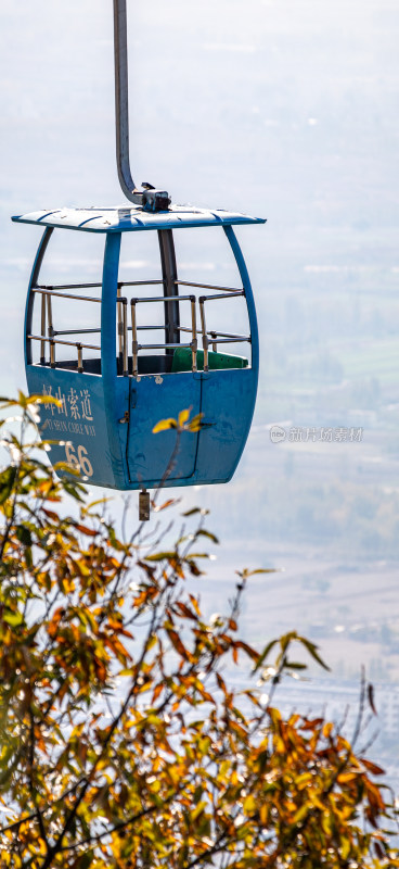 峄山索道缆车空中视角