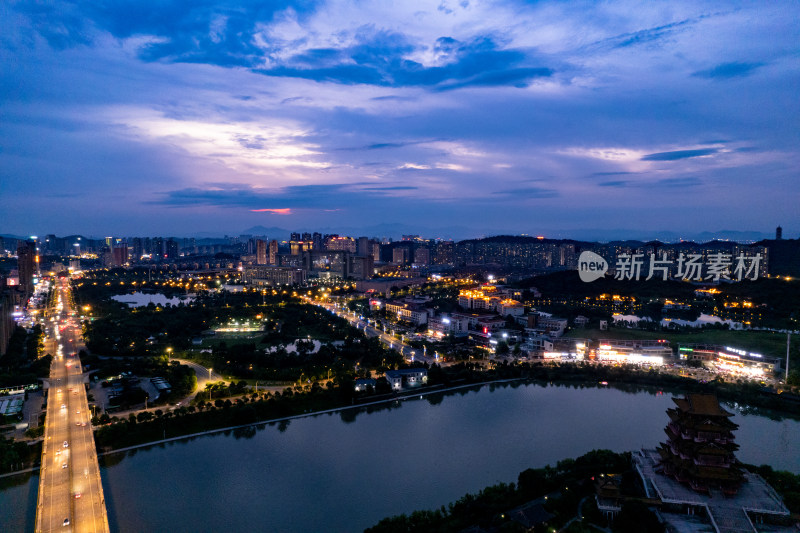 宜宾城市夜幕降临夜景灯光航拍图