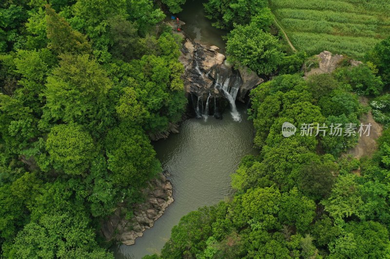 河南信阳漠河村九女潭