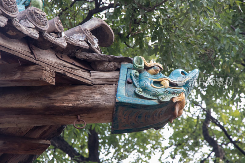 山西晋中镇国寺屋顶装饰