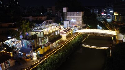 广东东莞：清溪圩夜景