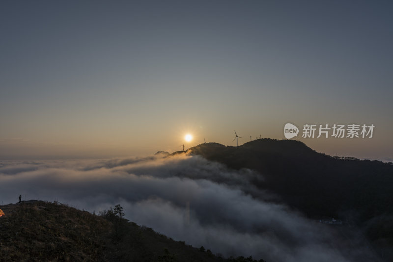 云海之上的日出美景