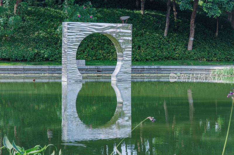 佛山千灯湖南海活水公园现代雕塑装置