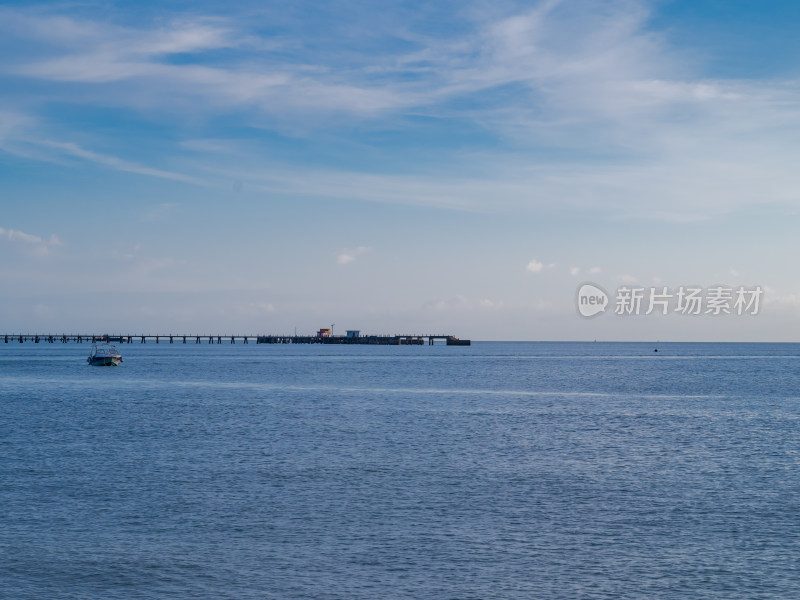 黄昏，广西北海紫霞湾日落时分景色