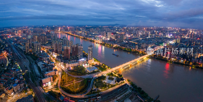 衡阳湘江大桥夜景风光航拍