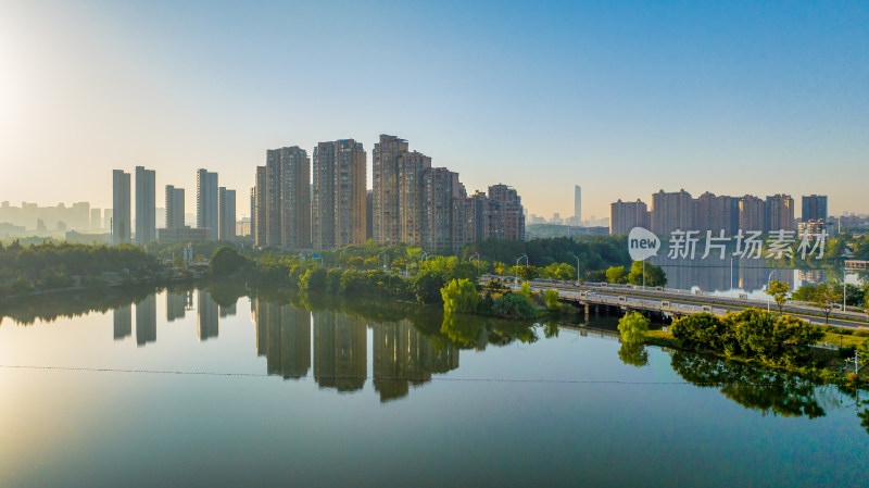 中国武汉东西湖区金银湖的清晨风光