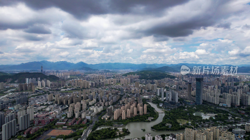 城市高楼蓝天白云天际线浙江温州航拍