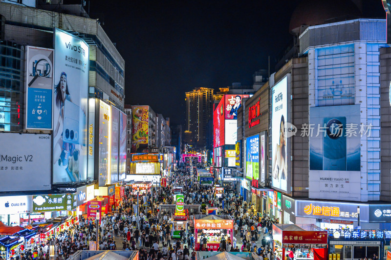 青岛台东步行街夜景夜晚延时