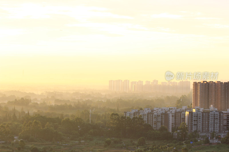 晨光中的成都市温江区建筑风光
