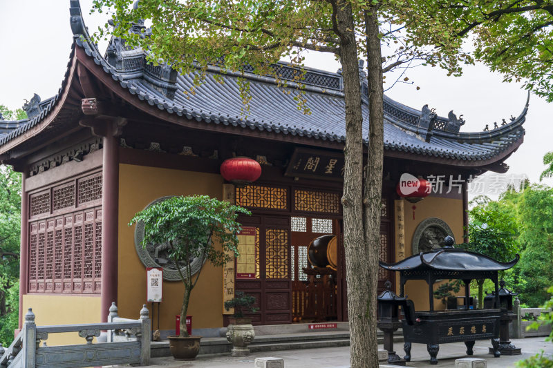 杭州飞来峰永福寺古建筑风光