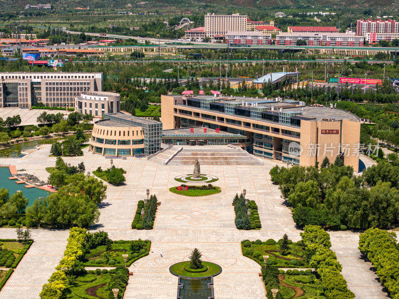 呼和浩特内蒙古财经大学图书馆