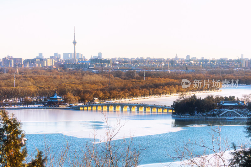 北京颐和园十七孔桥 昆明湖 冬季