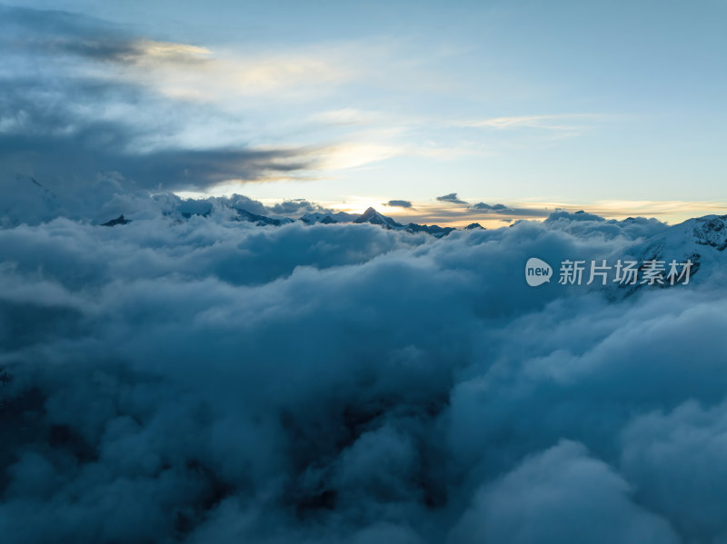 西藏日喀则珠峰东坡嘎玛沟喜马拉雅山脉航拍