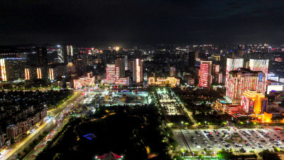 广东汕头时代广场万象城夜景灯光航拍图