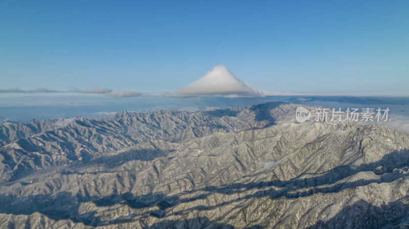 山脉大雪航拍辽阔高远壮观背景自然风景图