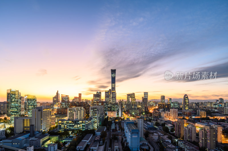 北京国贸CBD核心区建筑群夜景城市天际线