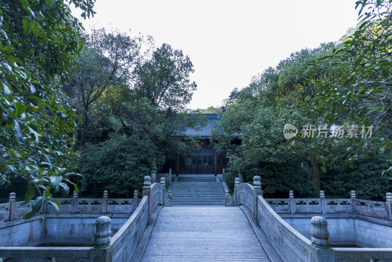 杭州九溪风景区理安寺禅院