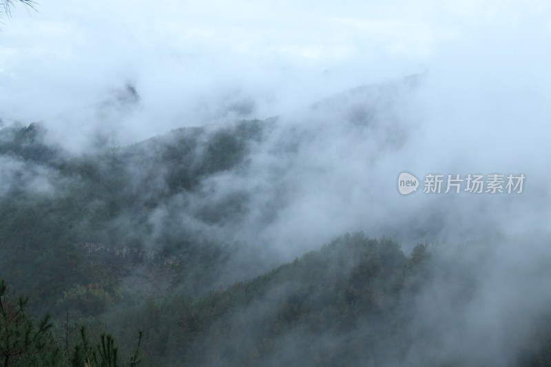 浙江天台山雾景