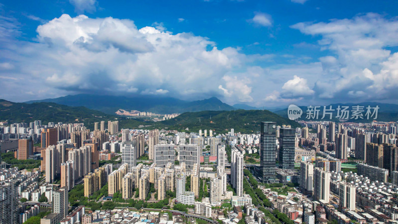 福建龙岩城市大景蓝天白云航拍