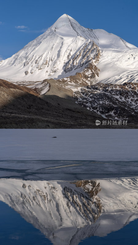 西藏那曲比如萨普神山圣山圣湖冰川壮丽景色